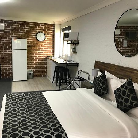 Coffs Shearwater Motel คอฟฟ์ฮาร์เบอร์ ภายนอก รูปภาพ