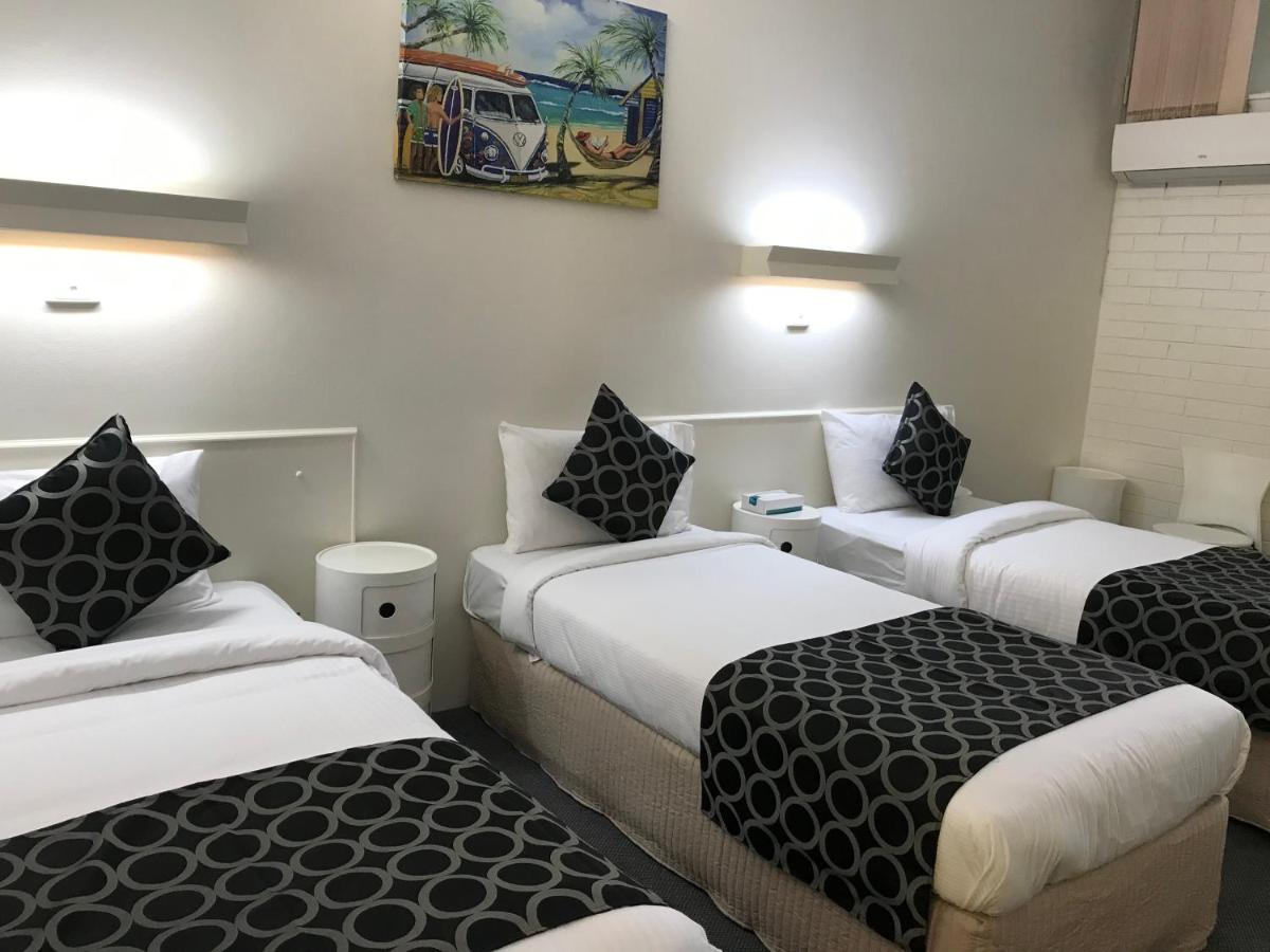 Coffs Shearwater Motel คอฟฟ์ฮาร์เบอร์ ภายนอก รูปภาพ