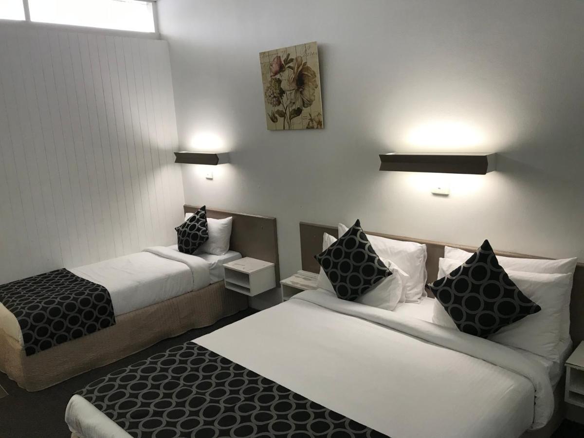 Coffs Shearwater Motel คอฟฟ์ฮาร์เบอร์ ภายนอก รูปภาพ