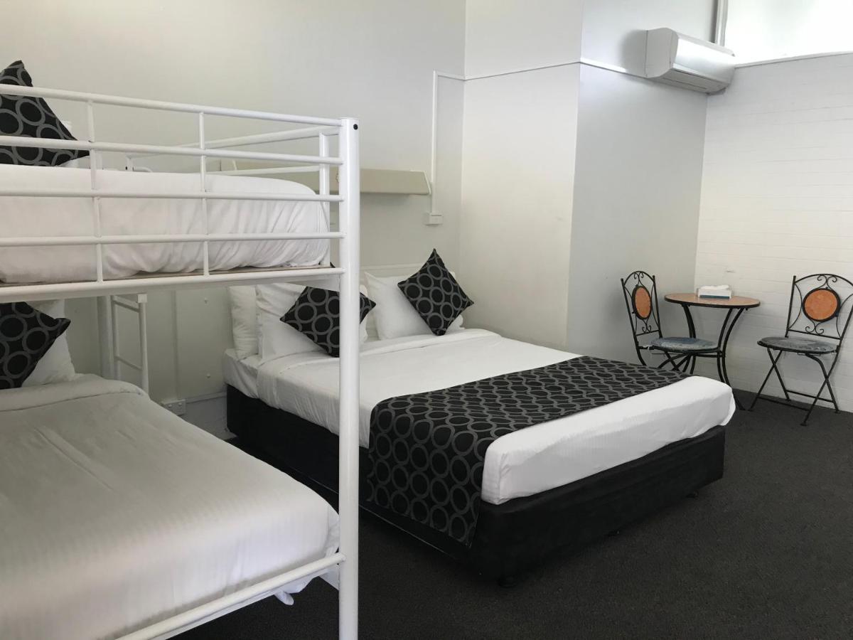 Coffs Shearwater Motel คอฟฟ์ฮาร์เบอร์ ภายนอก รูปภาพ