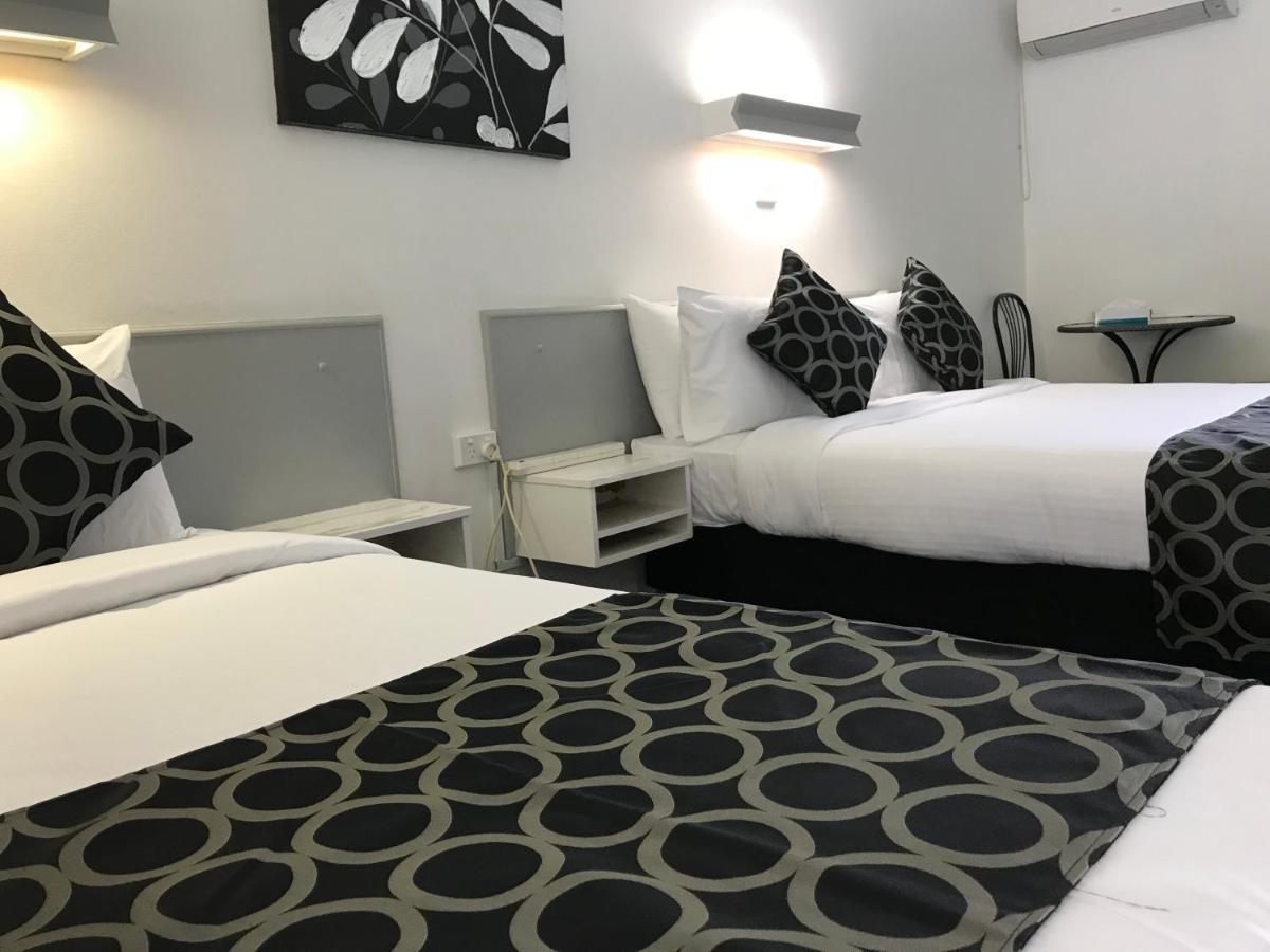 Coffs Shearwater Motel คอฟฟ์ฮาร์เบอร์ ภายนอก รูปภาพ