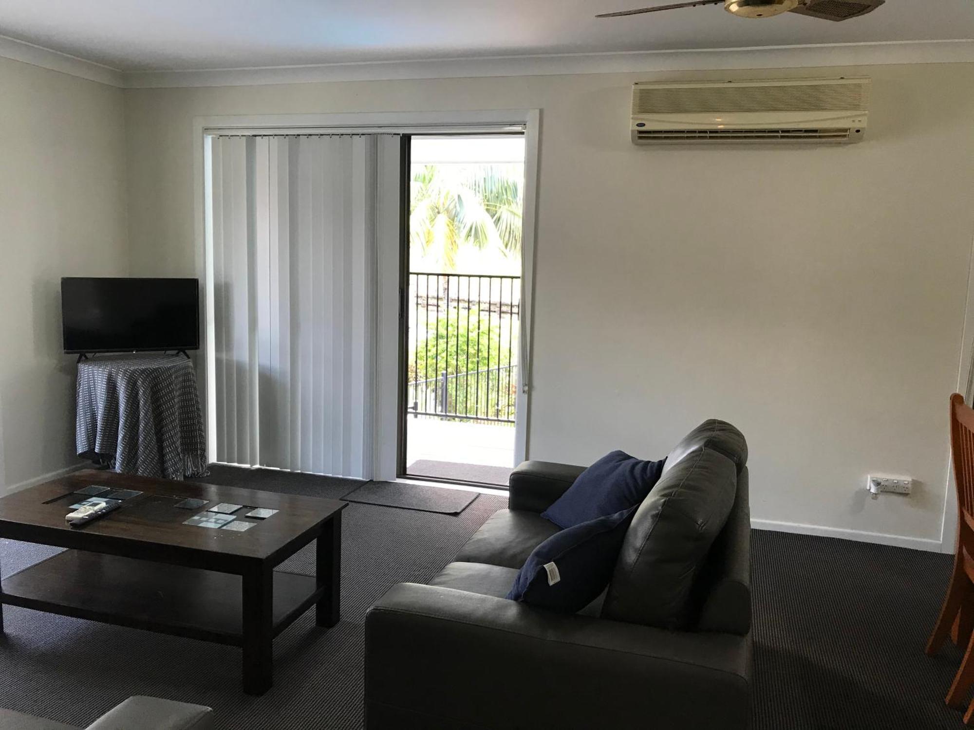 Coffs Shearwater Motel คอฟฟ์ฮาร์เบอร์ ภายนอก รูปภาพ