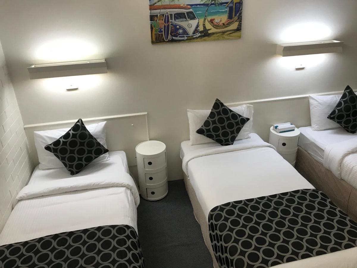 Coffs Shearwater Motel คอฟฟ์ฮาร์เบอร์ ภายนอก รูปภาพ