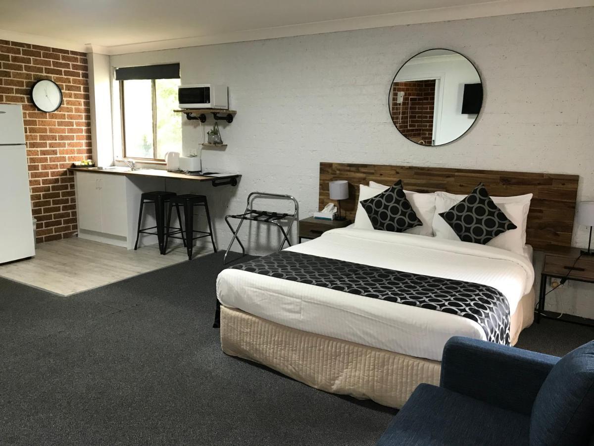 Coffs Shearwater Motel คอฟฟ์ฮาร์เบอร์ ภายนอก รูปภาพ
