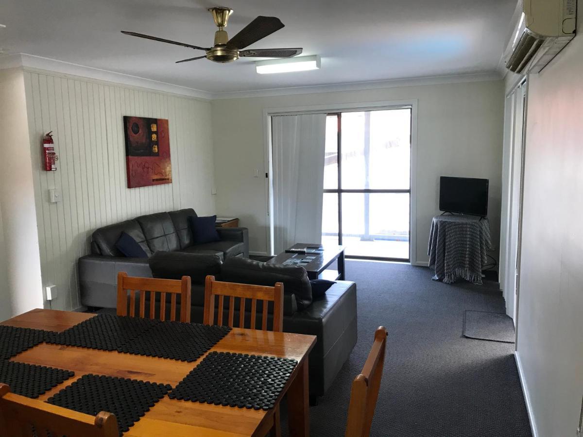 Coffs Shearwater Motel คอฟฟ์ฮาร์เบอร์ ภายนอก รูปภาพ