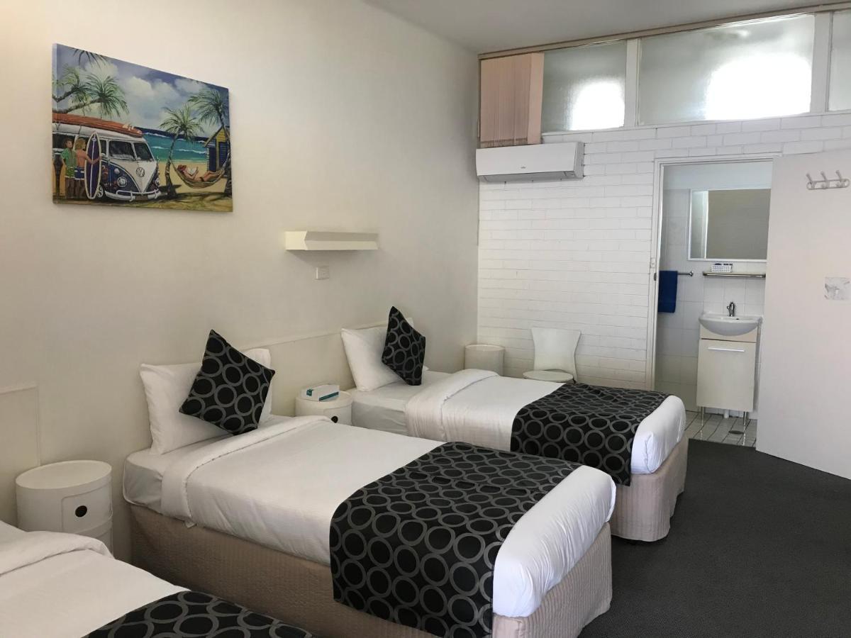 Coffs Shearwater Motel คอฟฟ์ฮาร์เบอร์ ภายนอก รูปภาพ