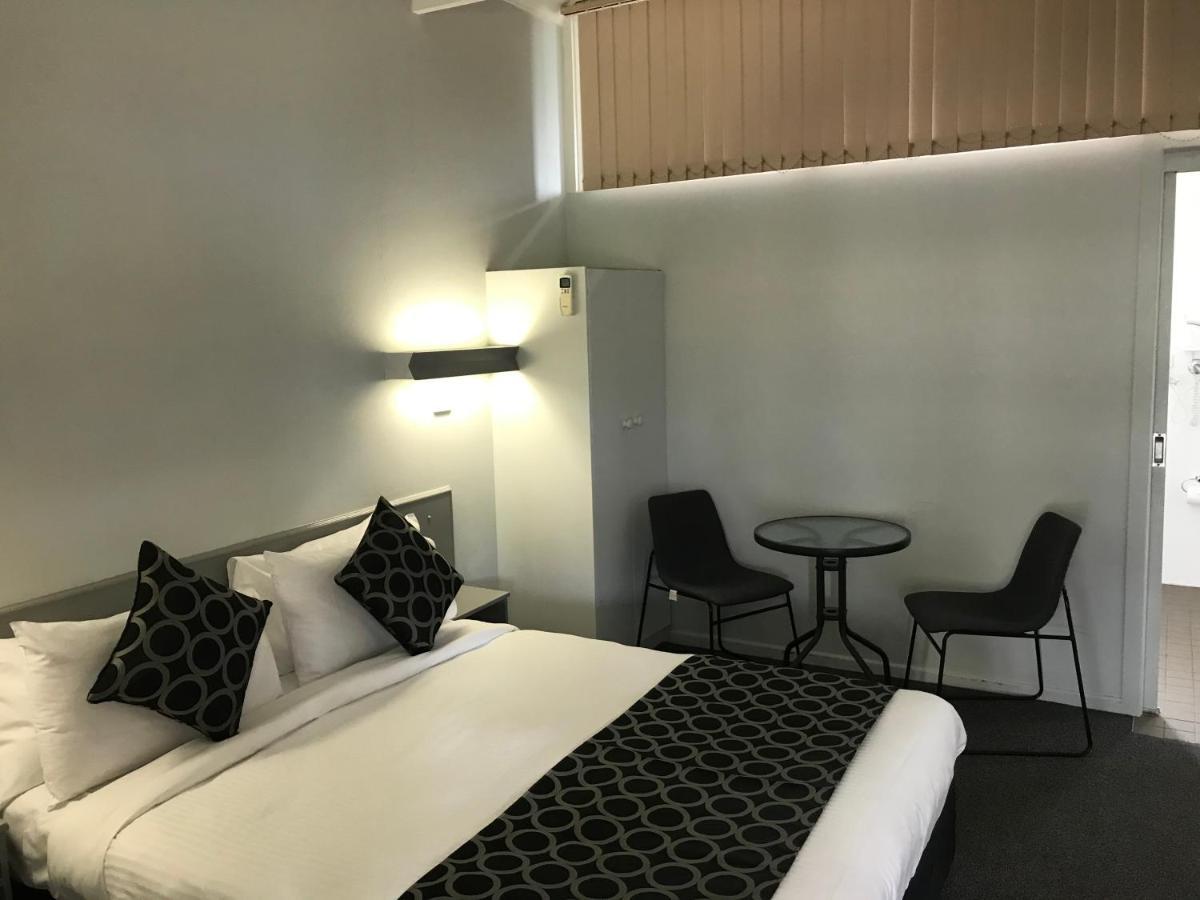 Coffs Shearwater Motel คอฟฟ์ฮาร์เบอร์ ภายนอก รูปภาพ